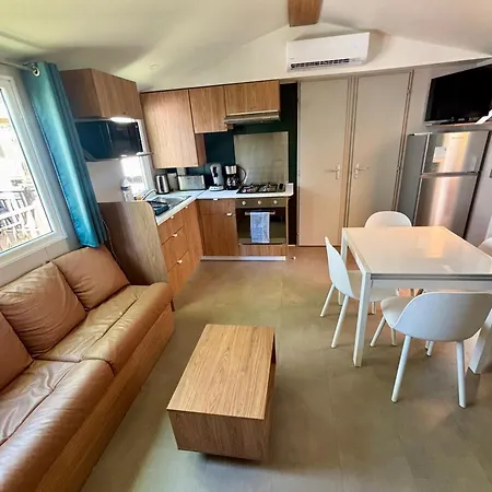 Campingplads Mobil 3ch Secteur La Prairie Pr62 Derriere La Piscine A La Carabasse *
